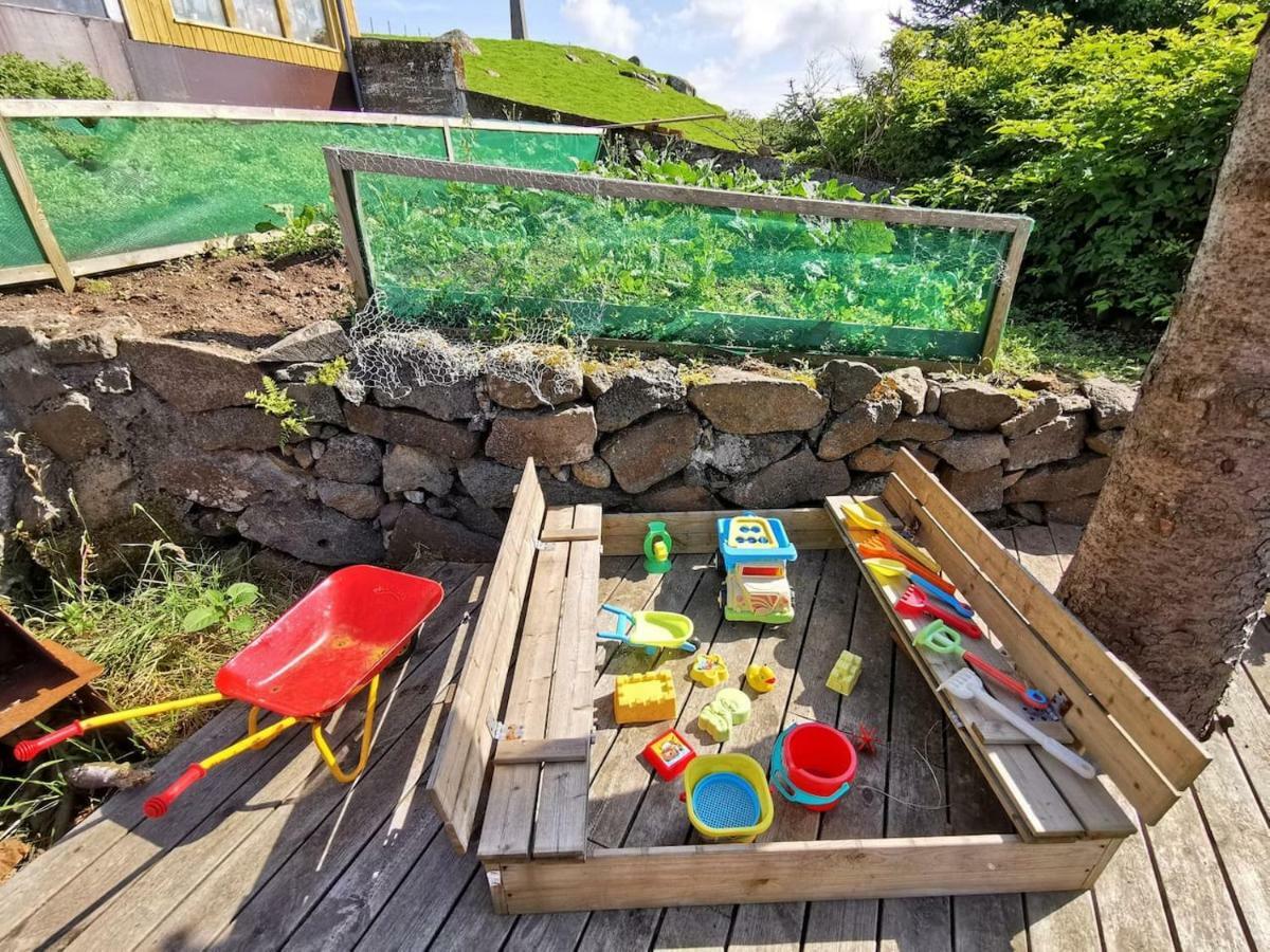 A Green Pearl In The Heart Of Tórshavn Екстериор снимка
